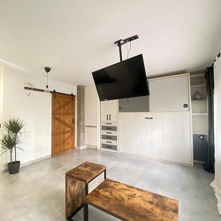 Centrico, Luminoso Y Equipado Apartment Madrid Bagian luar foto