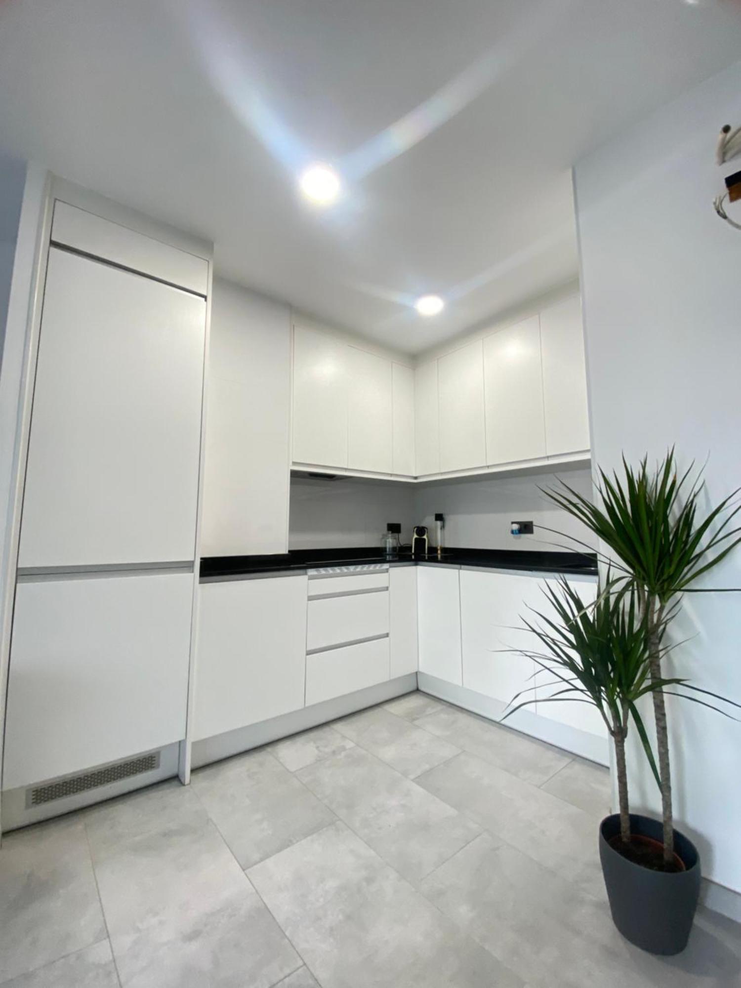 Centrico, Luminoso Y Equipado Apartment Madrid Bagian luar foto